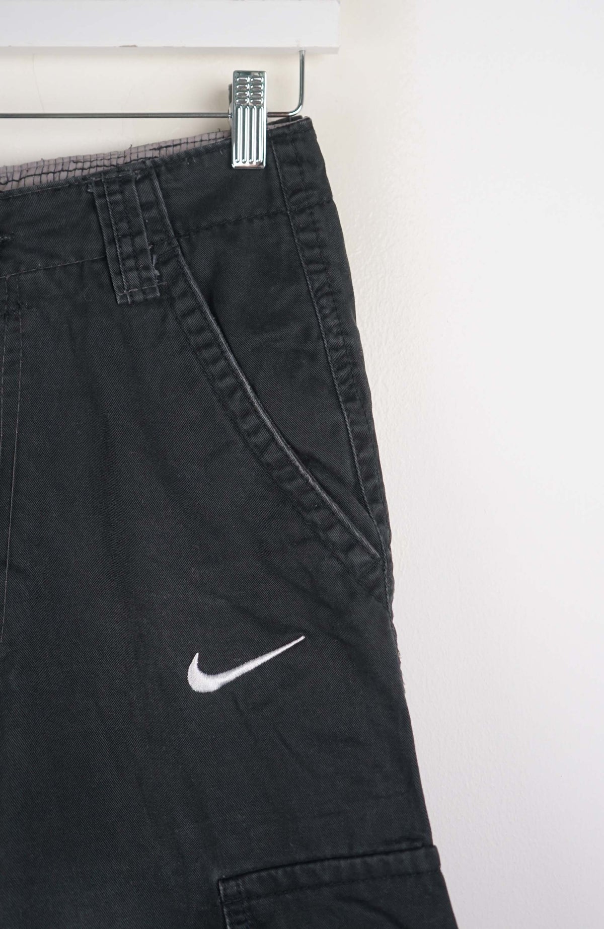 VINTAGE REWORK CARGO SHORTS W28