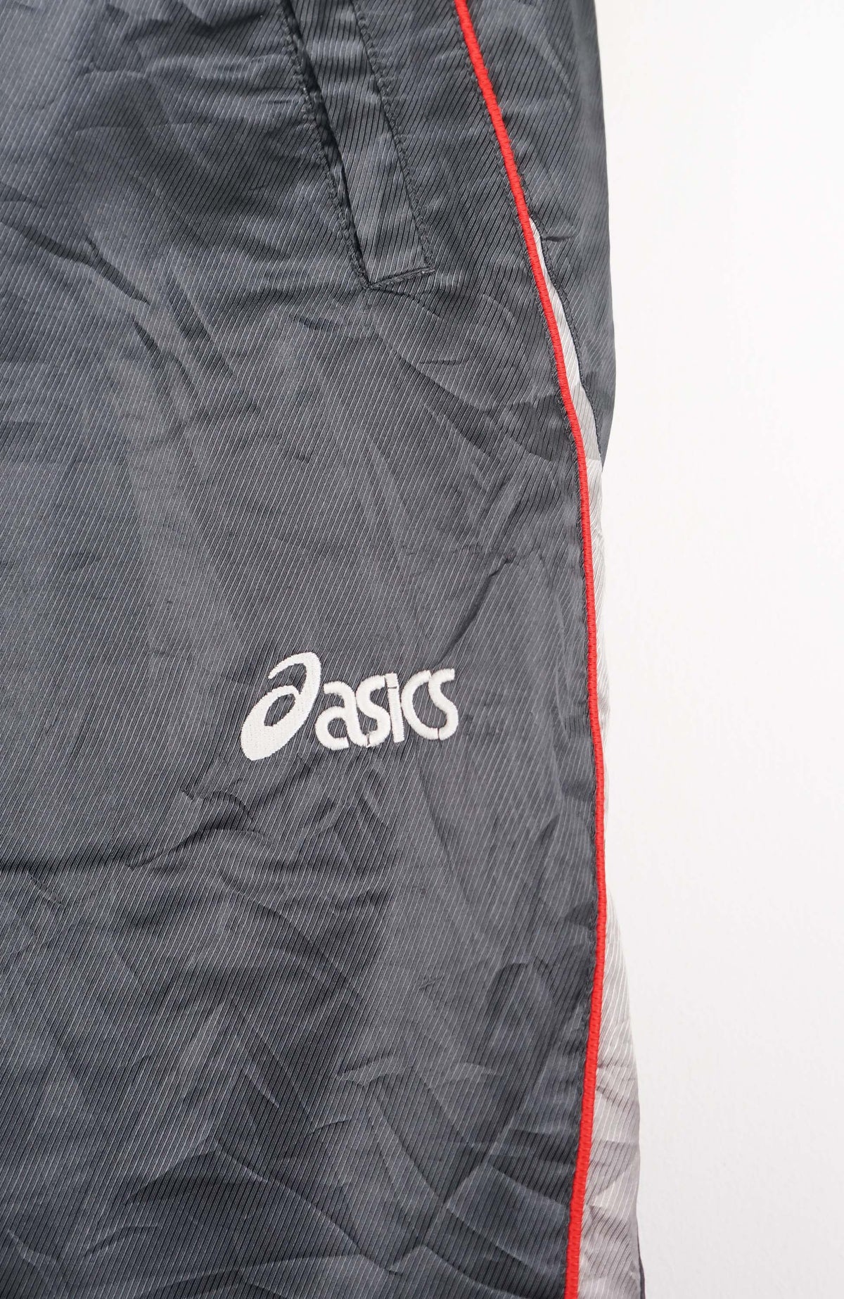 VINTAGE ASICS TRACKPANTS (M)
