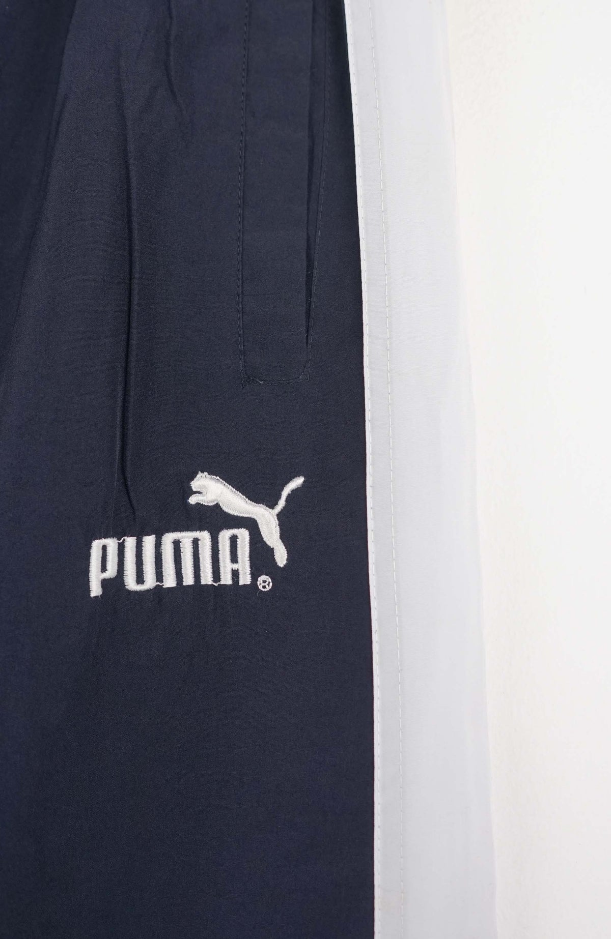 VINTAGE PUMA TRACKPANTS (S)