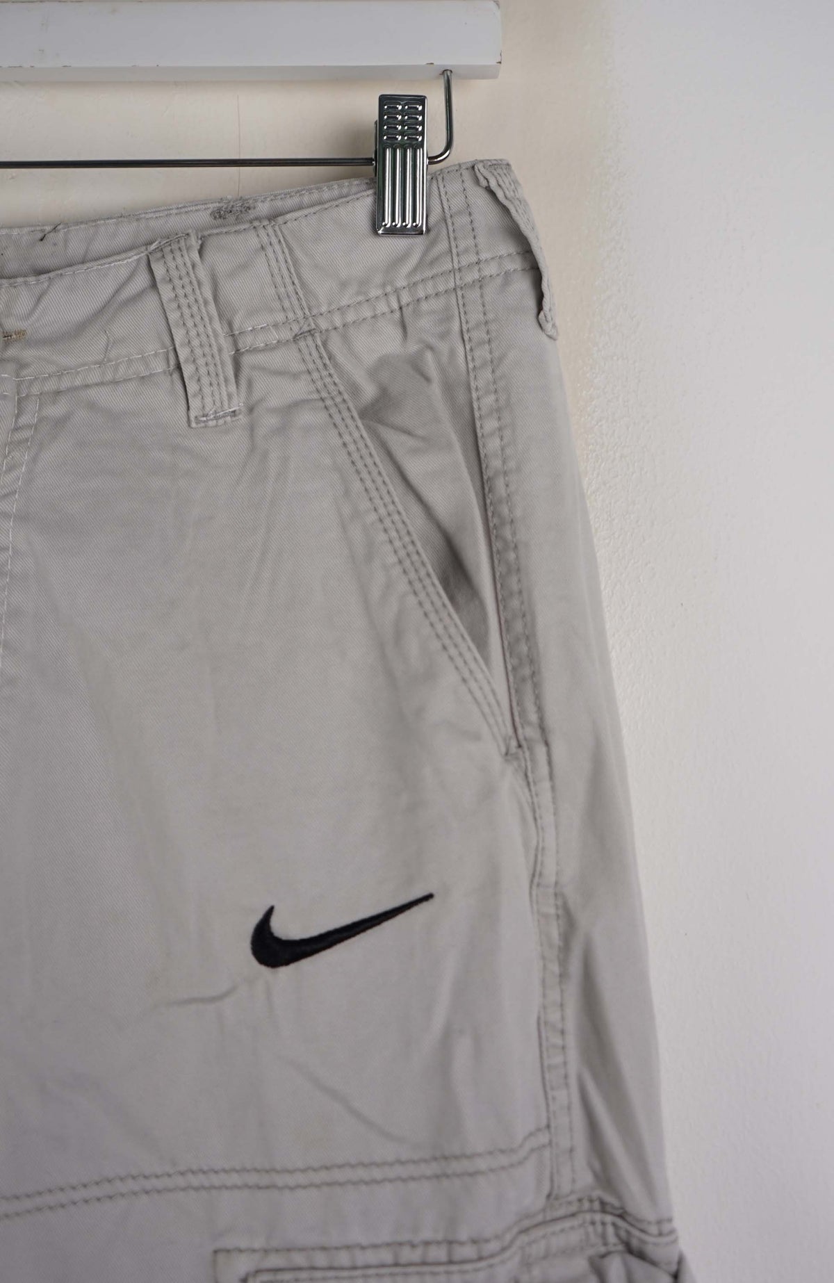 VINTAGE REWORK CARGO SHORTS W30