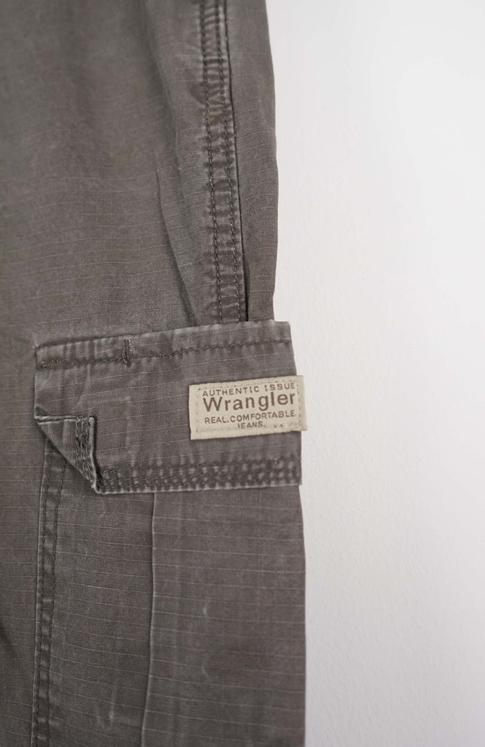 VINTAGE WRANGLER CARGO PANTS W37