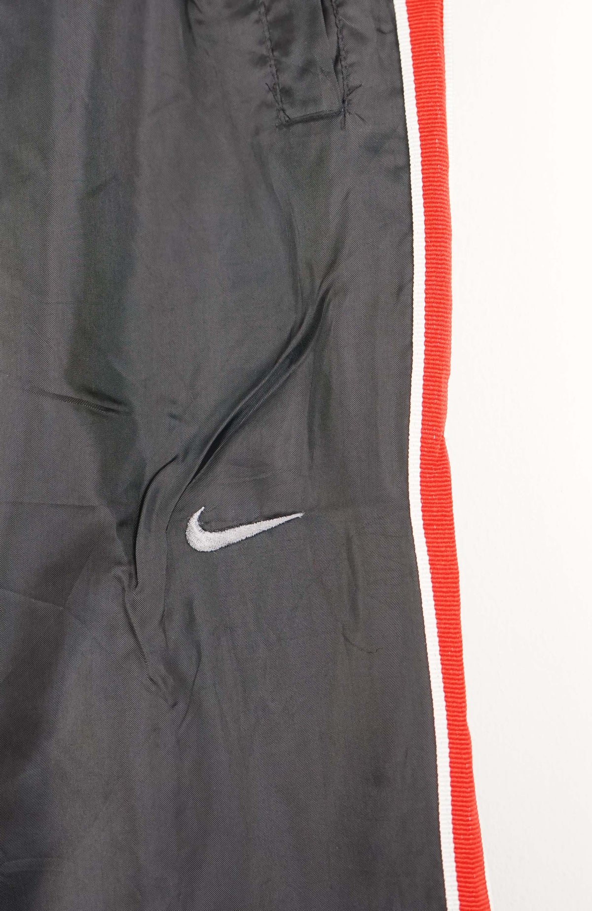 VINTAGE NIKE TRACKPANTS (L)