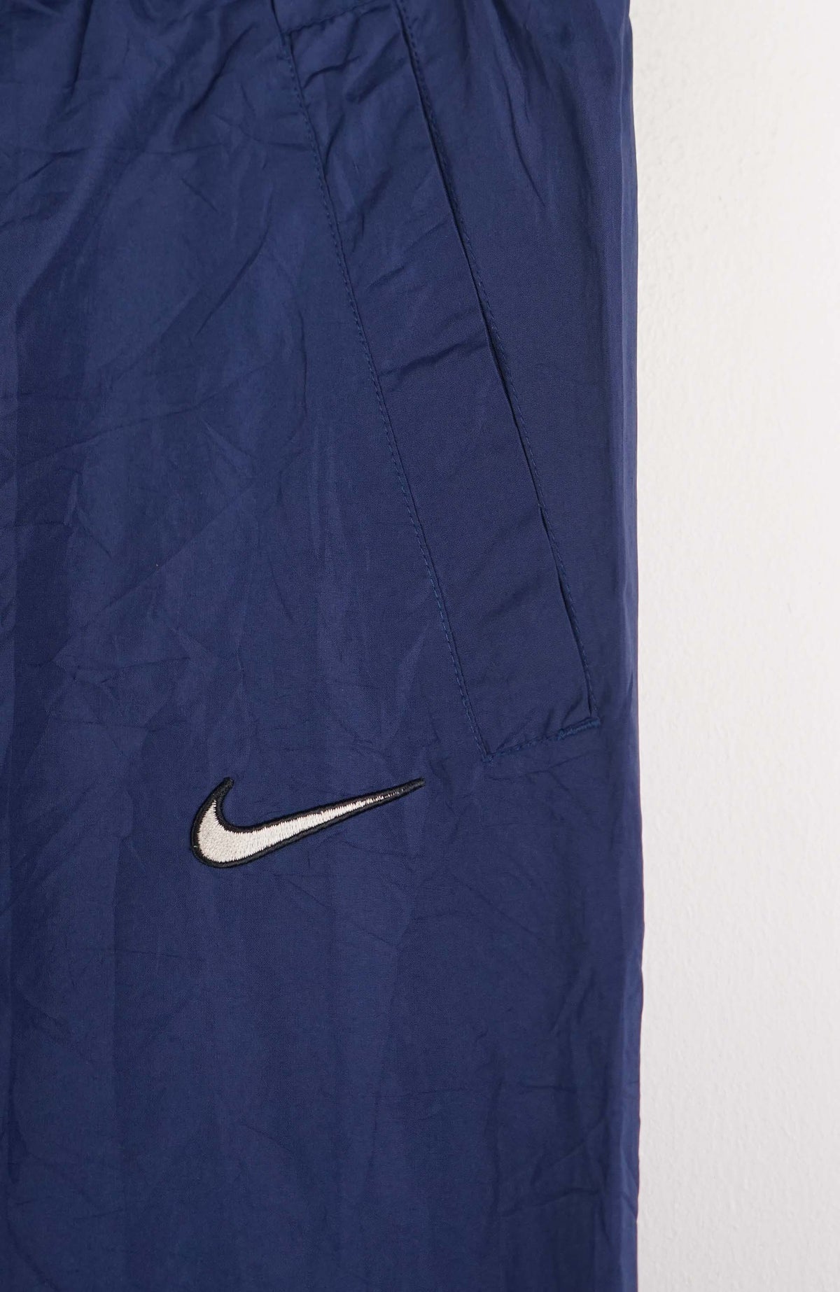 VINTAGE NIKE TRACKPANTS (M)