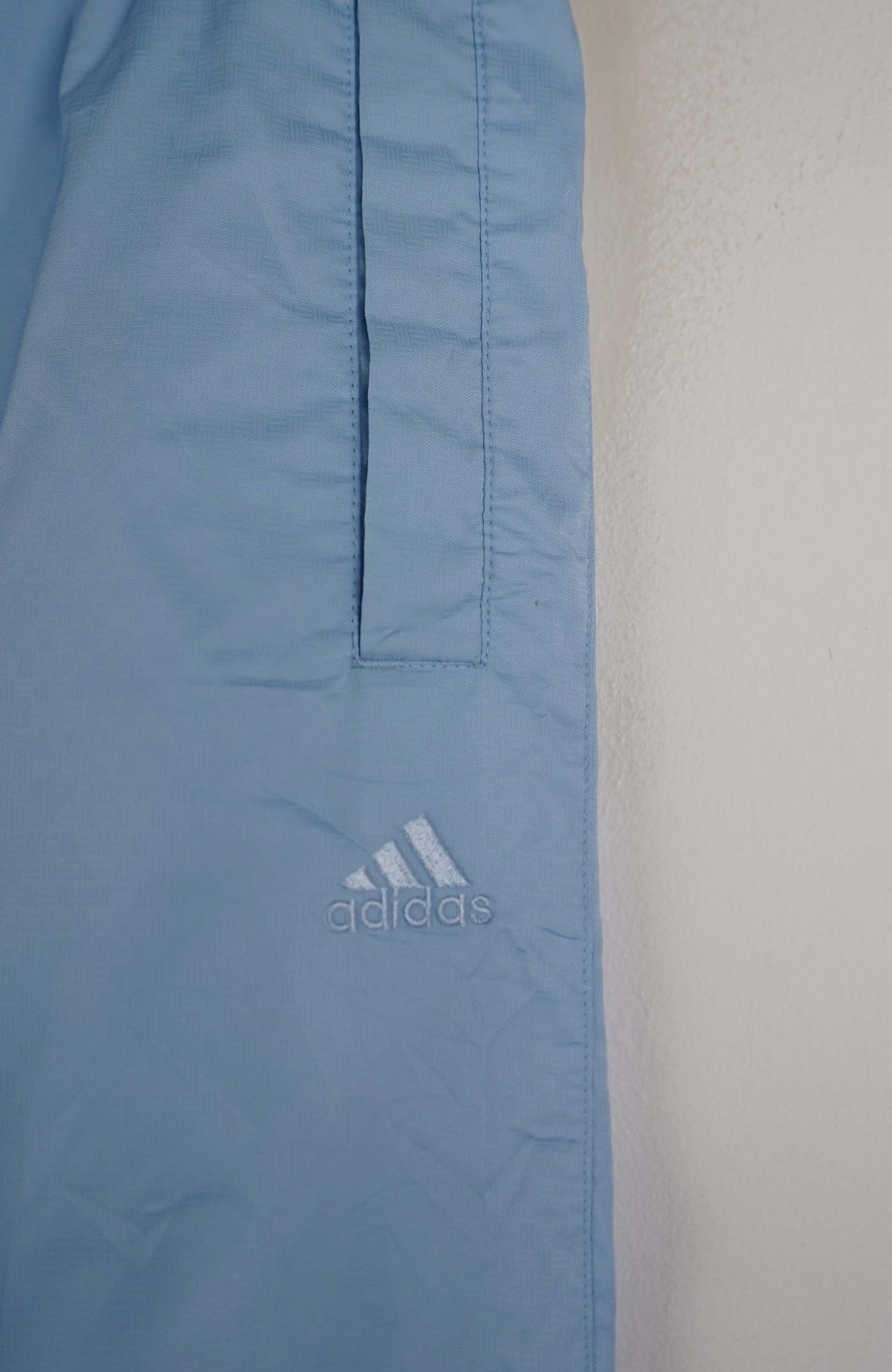 VINTAGE ADIDAS TRACKPANTS (S)