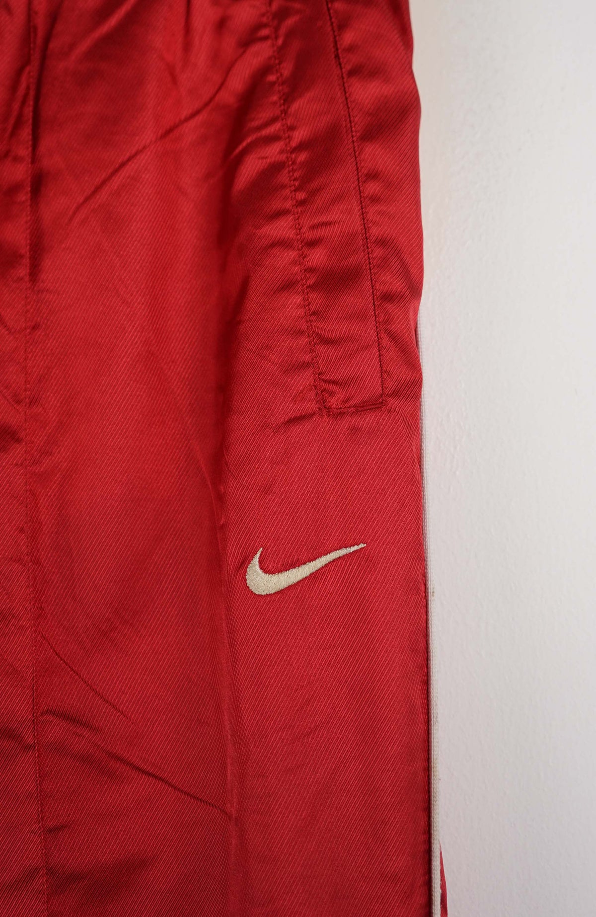VINTAGE NIKE TRACKPANTS (M)