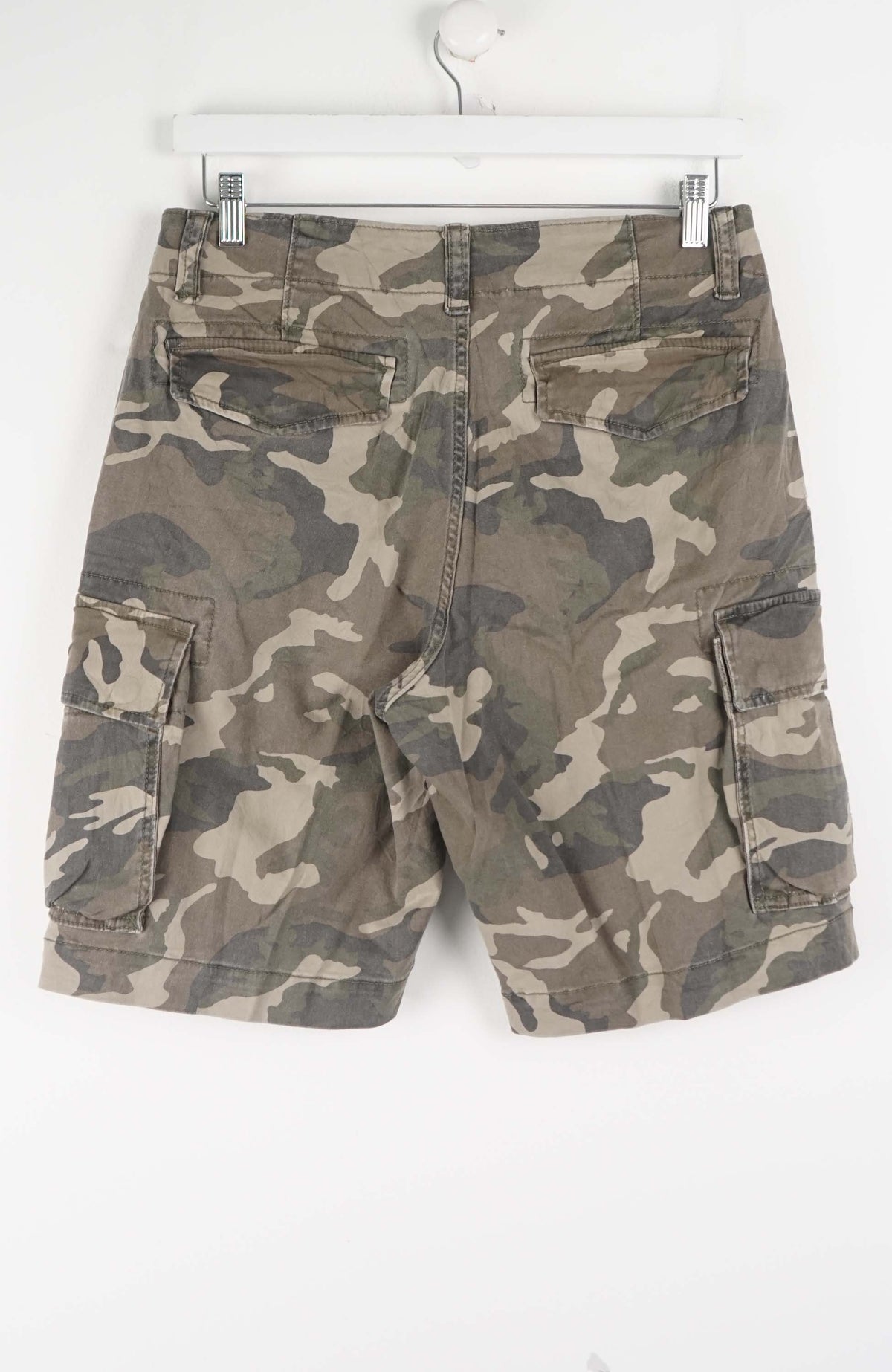VINTAGE CAMO CARGO SHORTS W30