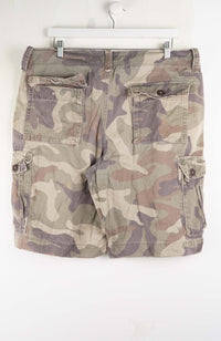 VINTAGE CAMO CARGO SHORTS W38