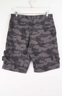 VINTAGE CALVIN KLEIN CAMO CARGO SHORTS W34
