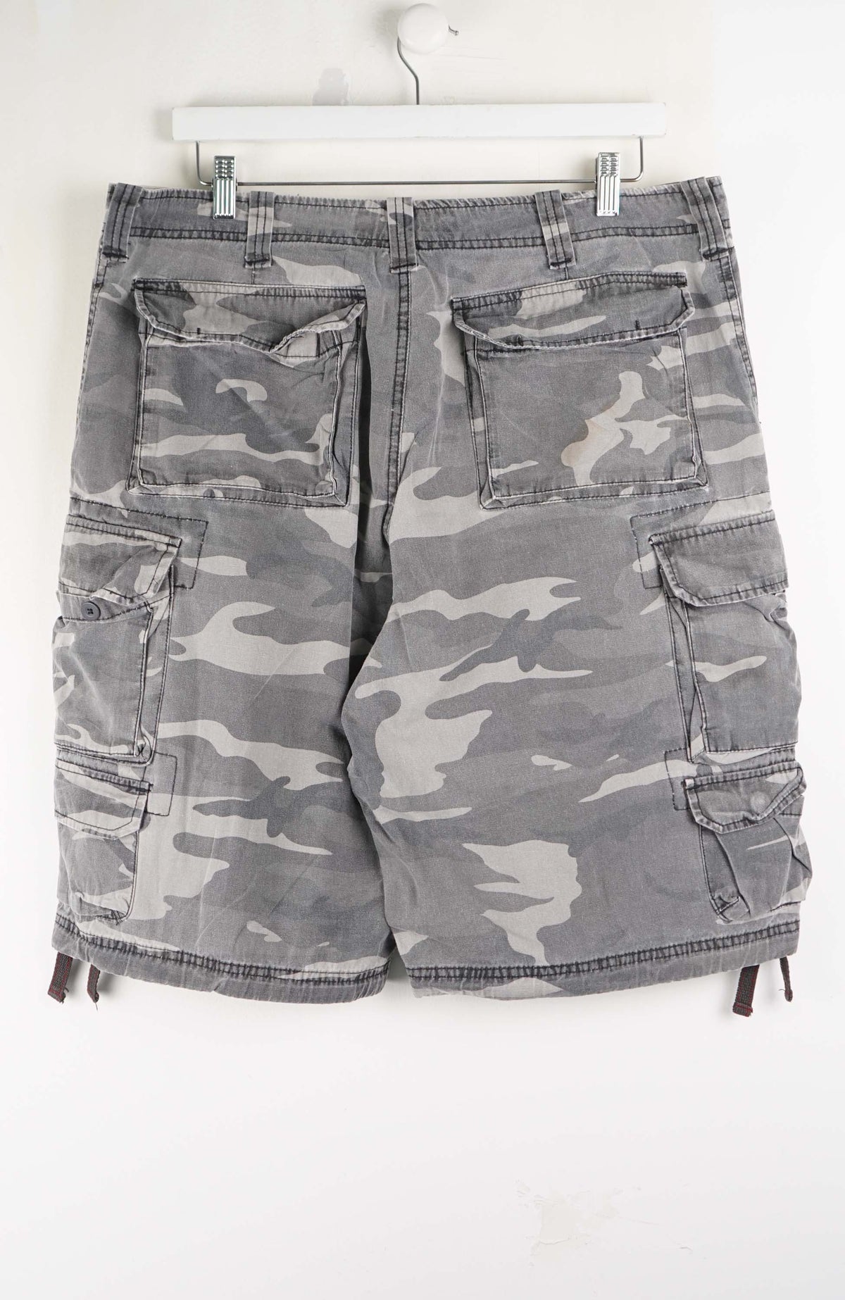 VINTAGE LEE DUNGAREES CAMO CARGO SHORTS W38