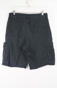 VINTAGE WRANGLER CARGO SHORTS W32
