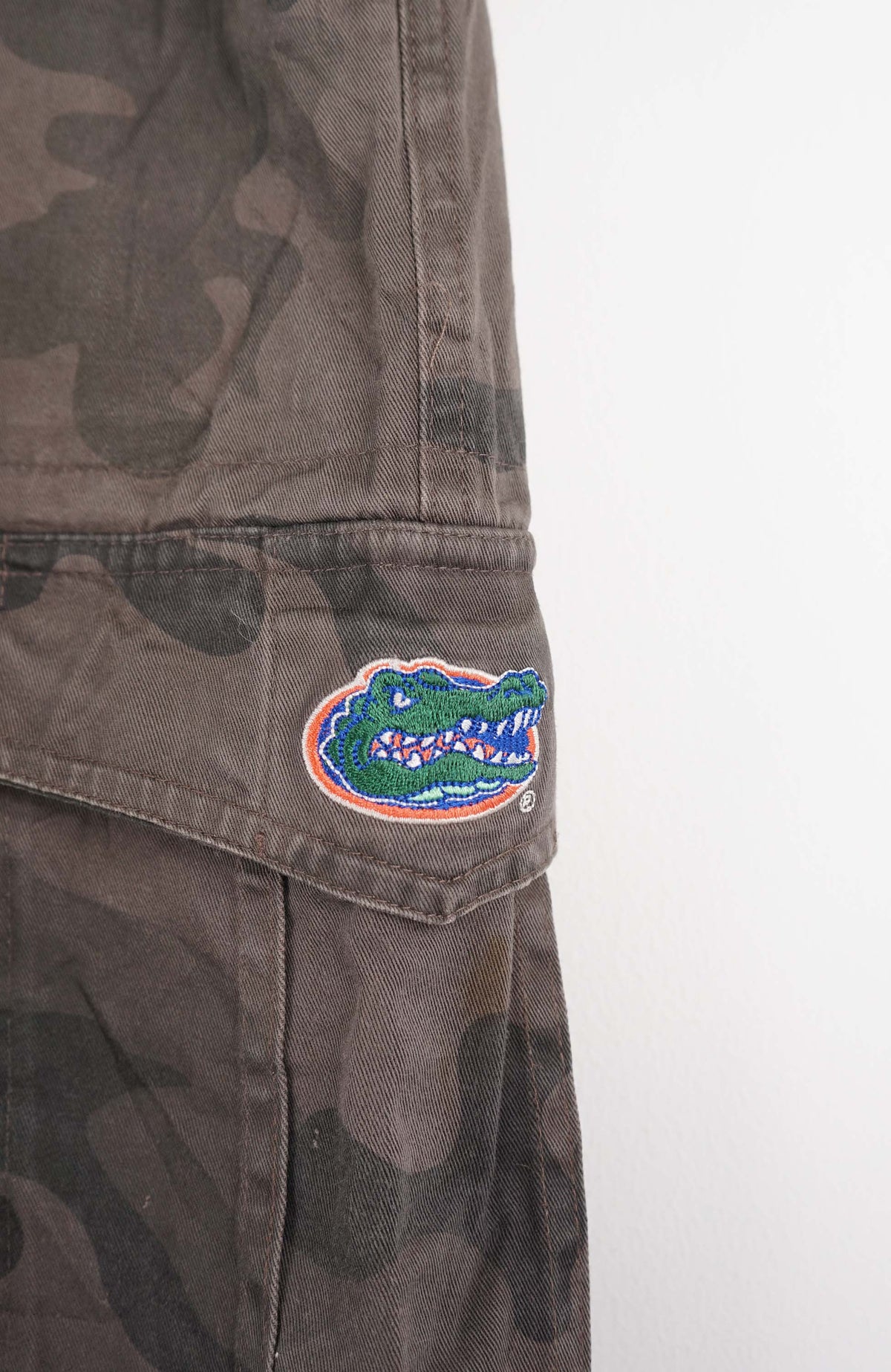 VINTAGE CAMO CARGO SHORTS W35