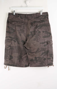 VINTAGE CAMO CARGO SHORTS W35