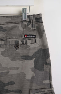 VINTAGE AIRWALK CAMO CARGO SHORTS W36