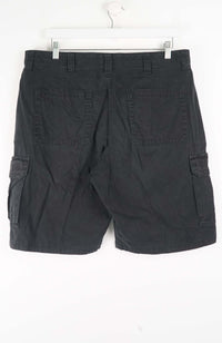 VINTAGE WRANGLER CARGO SHORTS W36