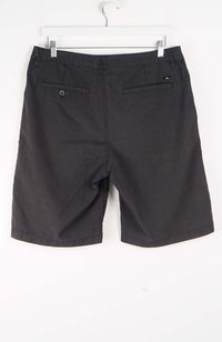 VINTAGE QUIKSILVER SHORTS W34