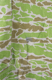 VINTAGE NIKE CAMO CARGO SHORTS W38