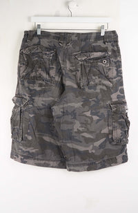 VINTAGE CAMO CARGO SHORTS W36