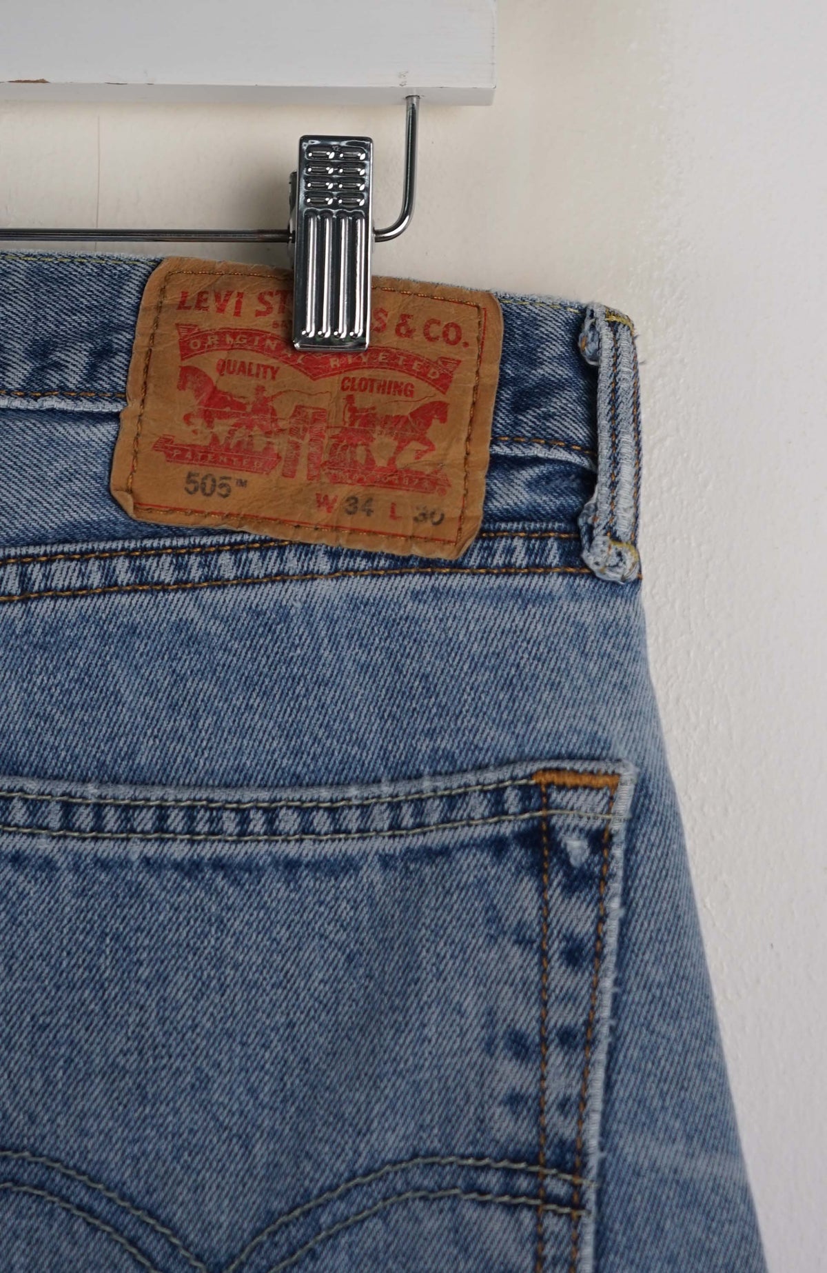 VINTAGE LEVIS JEANS W36