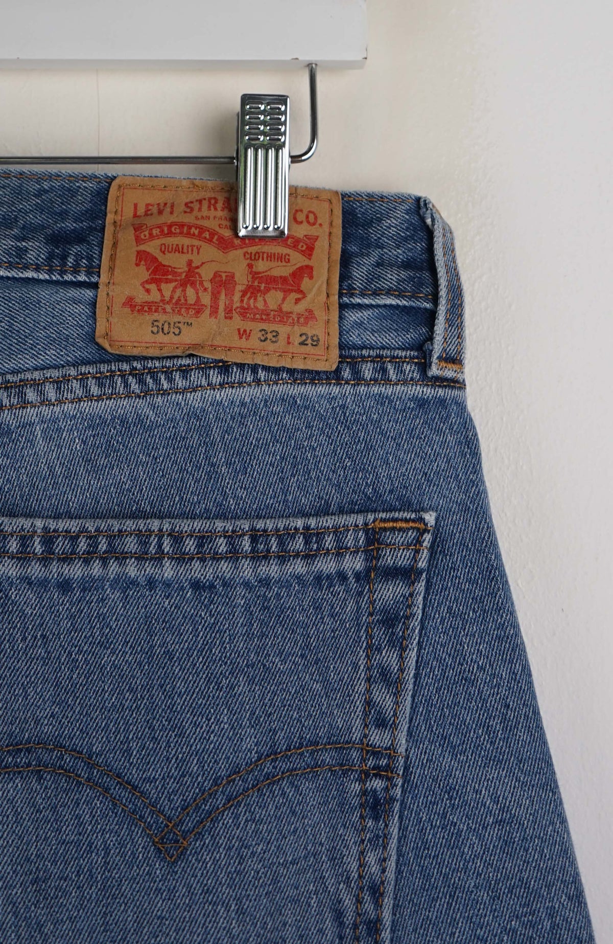 VINTAGE LEVIS JEANS W34