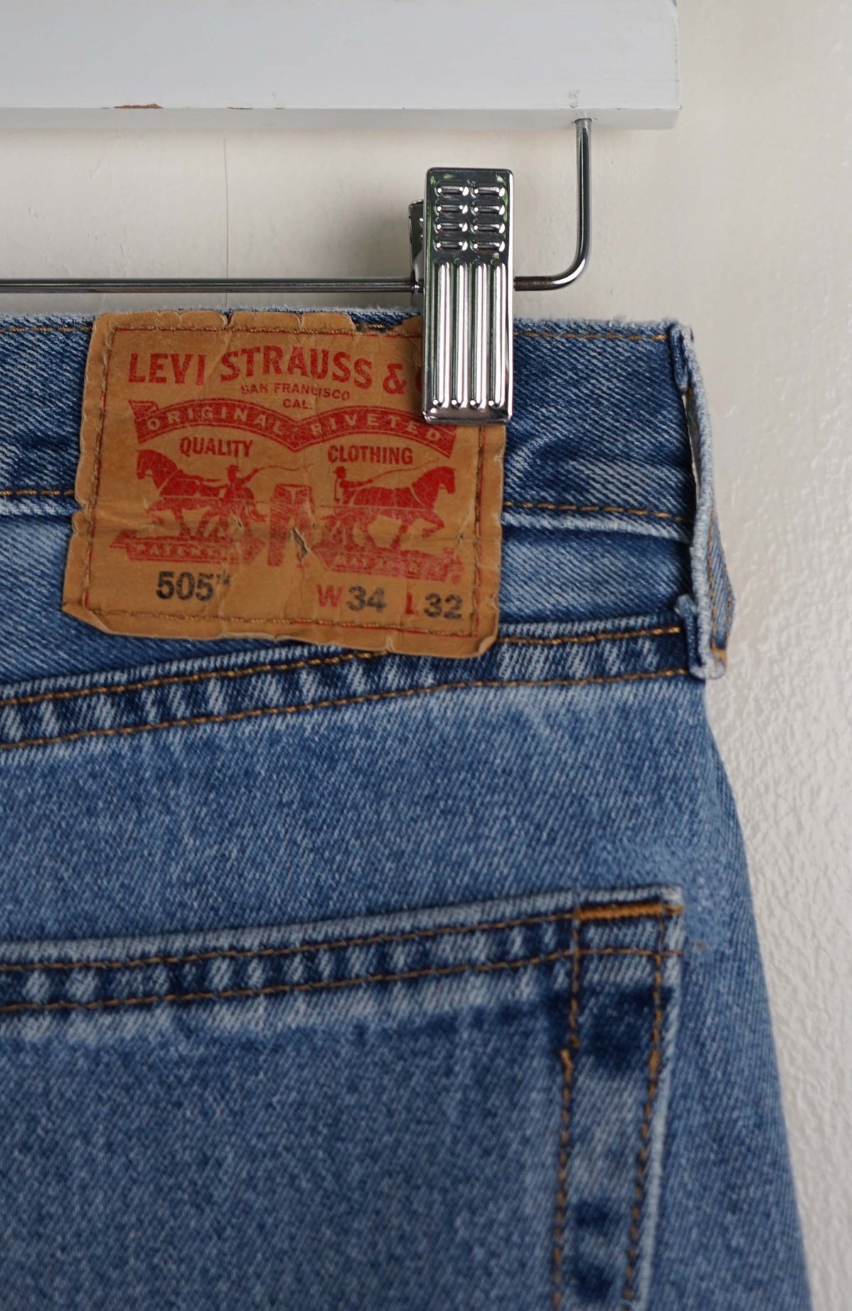 VINTAGE LEVIS JEANS W36
