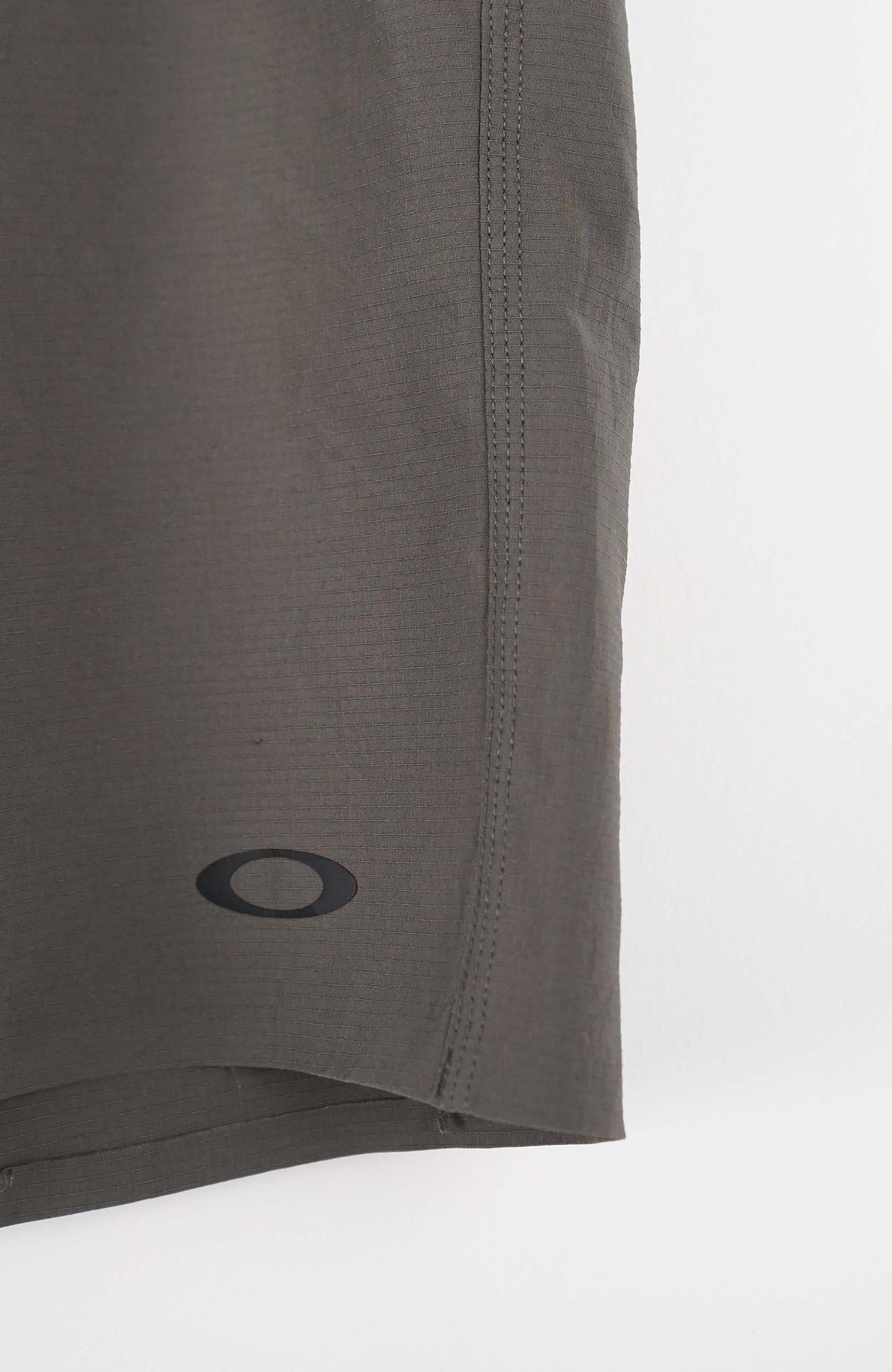 VINTAGE OAKLEY SHORTS W37
