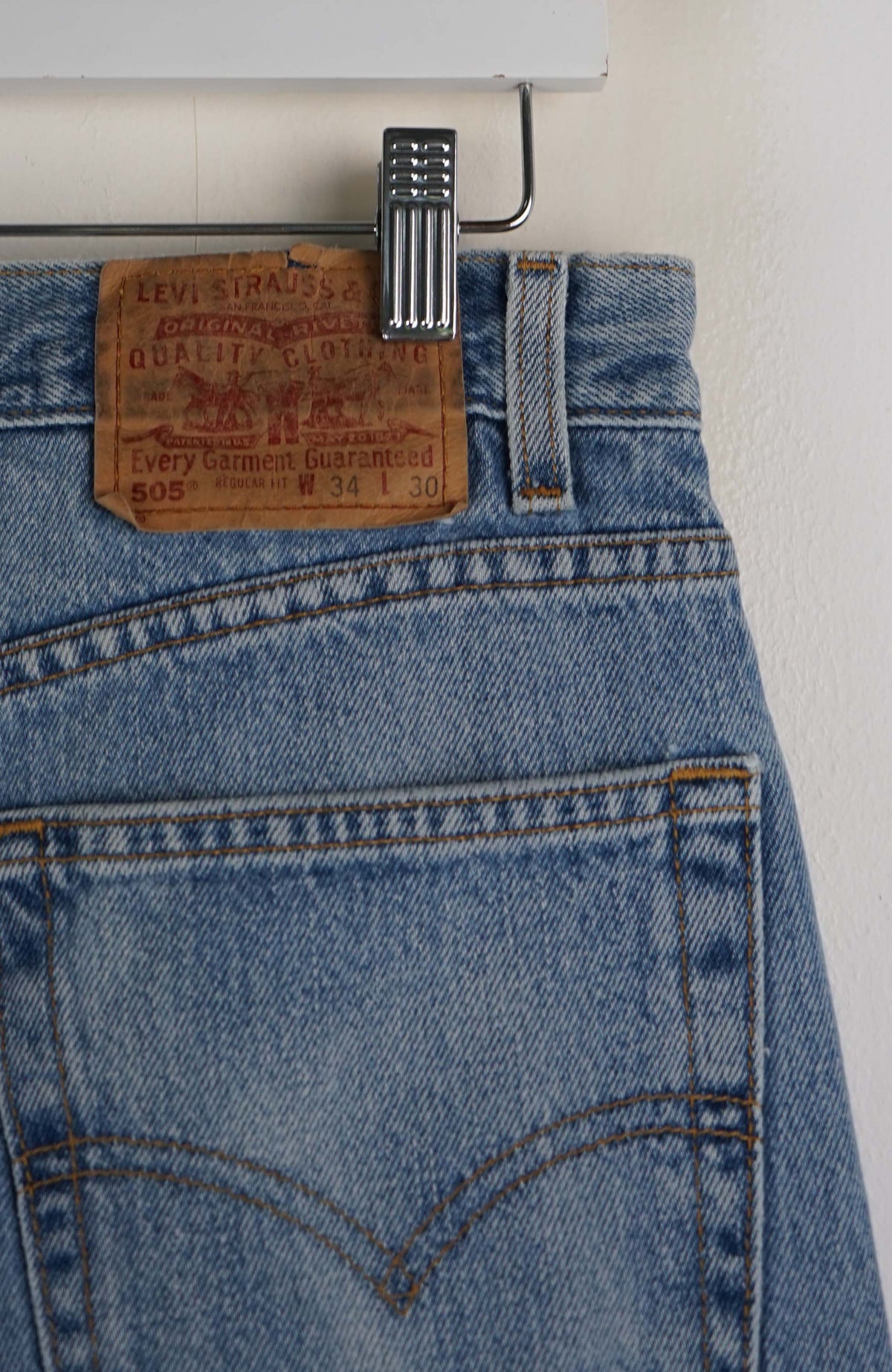 VINTAGE LEVIS JEANS W35