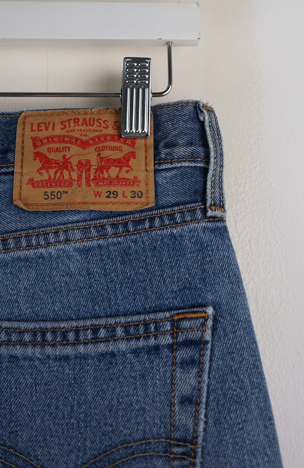 VINTAGE LEVIS JEANS W30