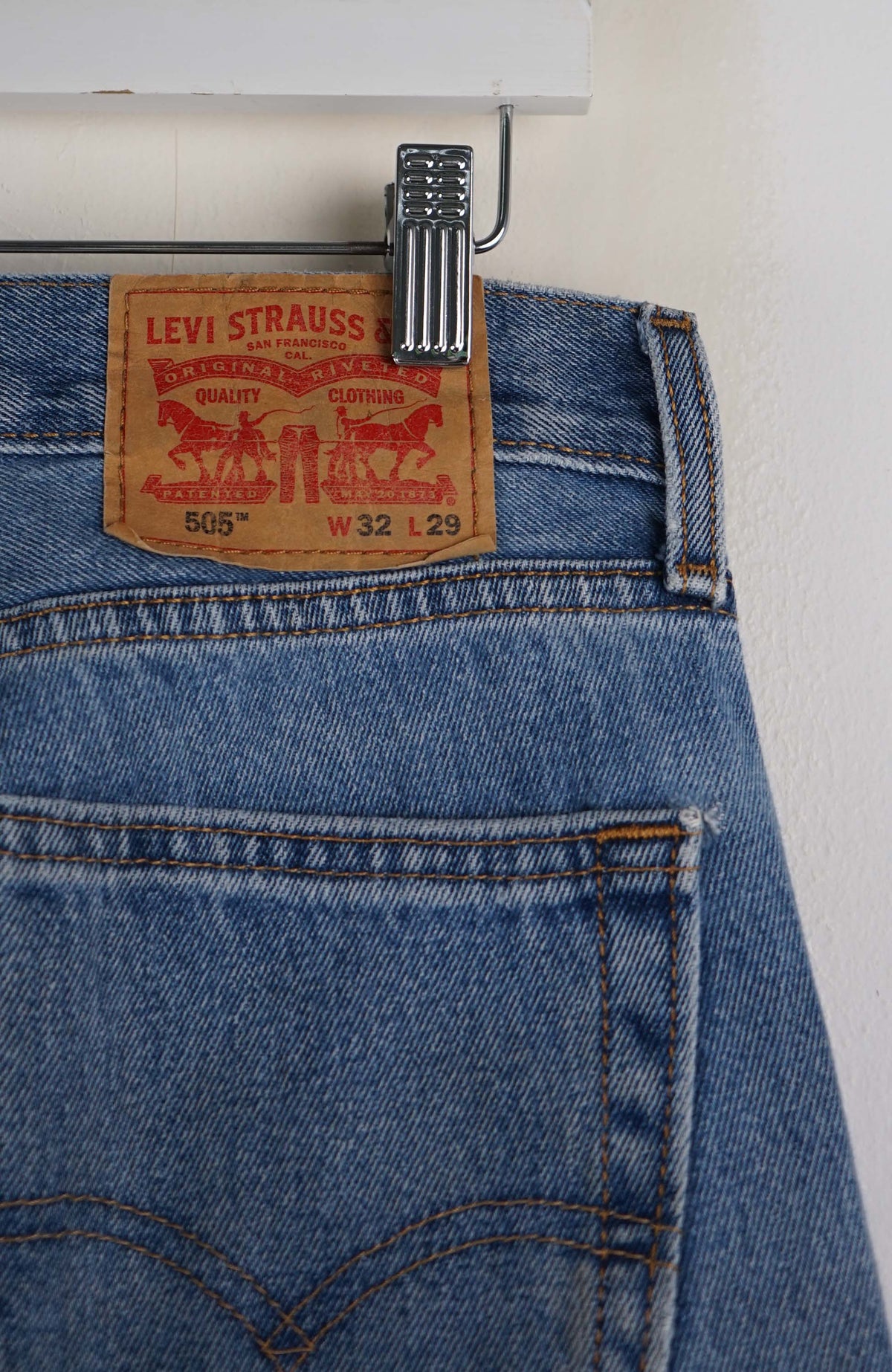 VINTAGE LEVIS JEANS W34