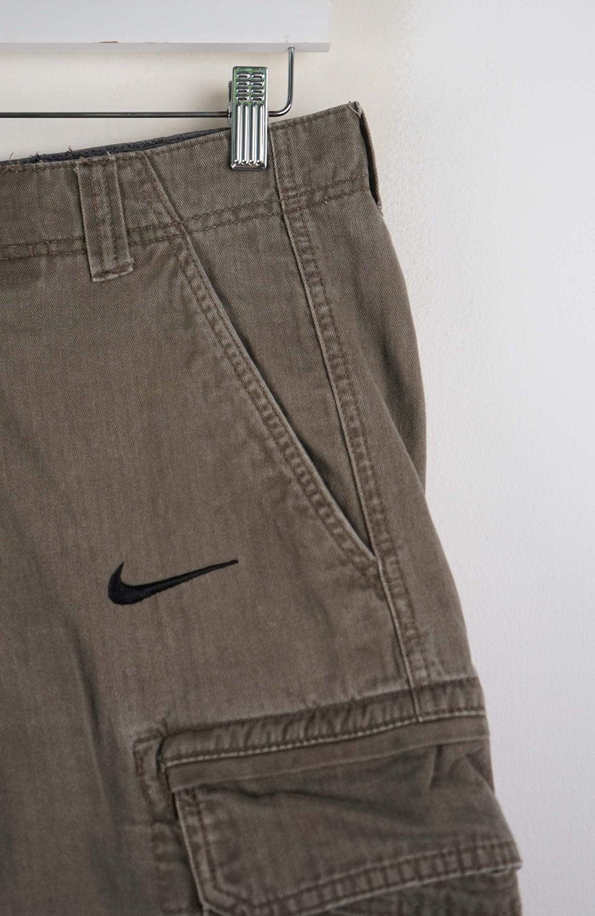VINTAGE REWORK CARGO SHORTS W31