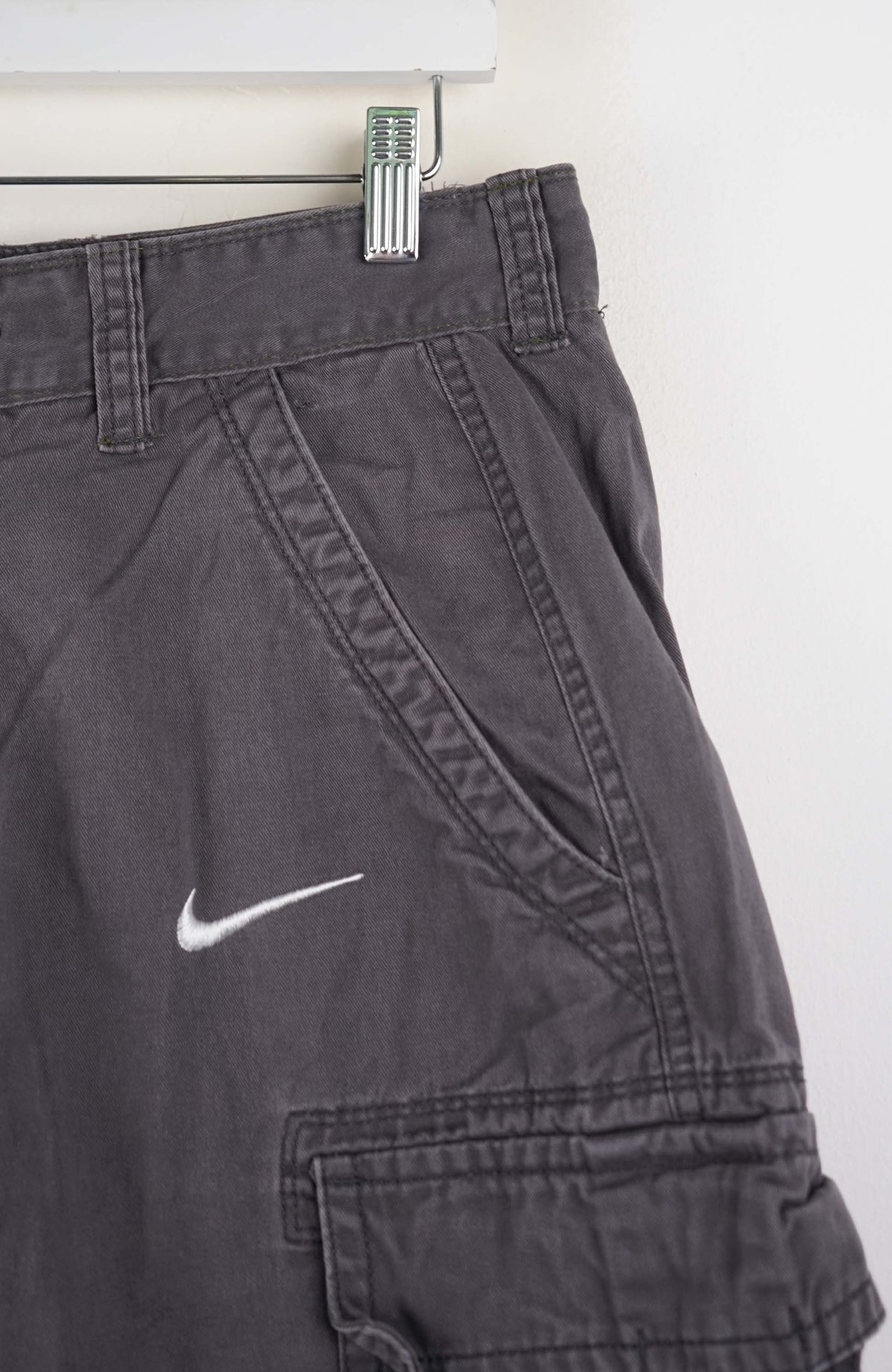VINTAGE REWORK CARGO SHORTS W32