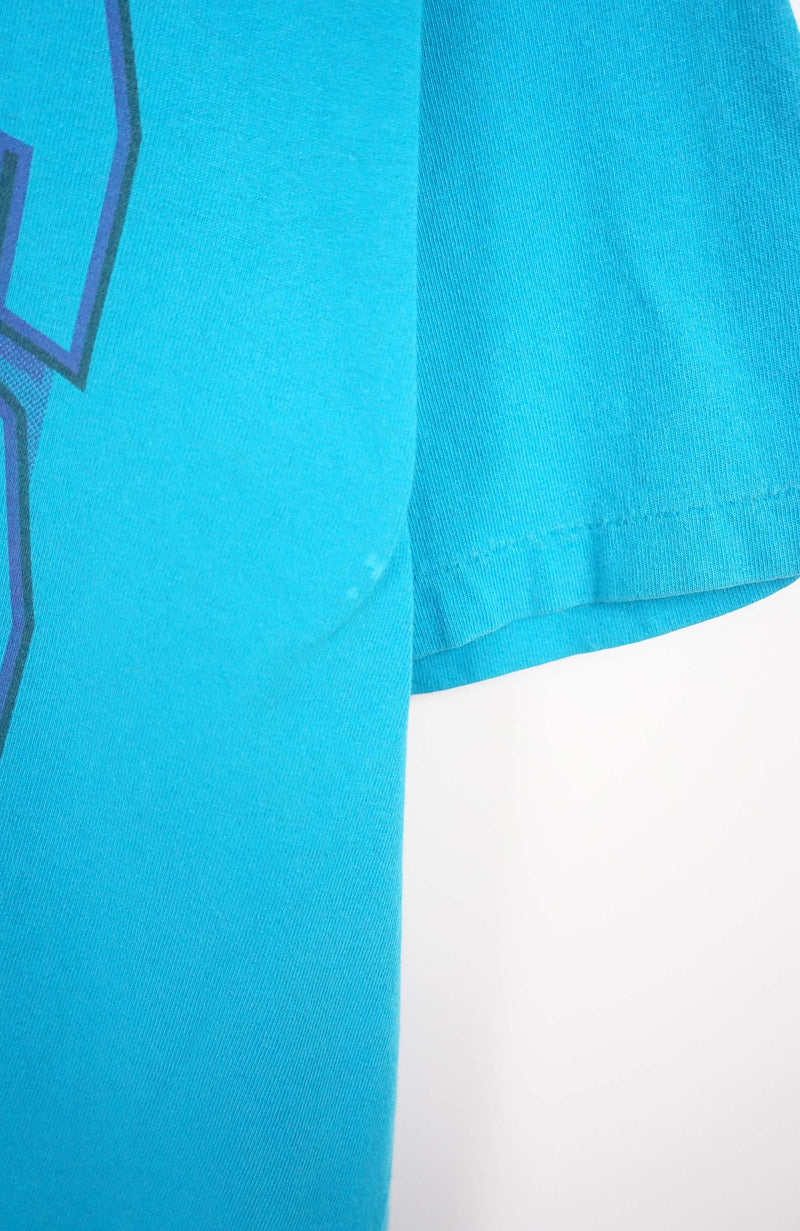 VINTAGE CHARLOTTE HORNETS T-SHIRT (L)
