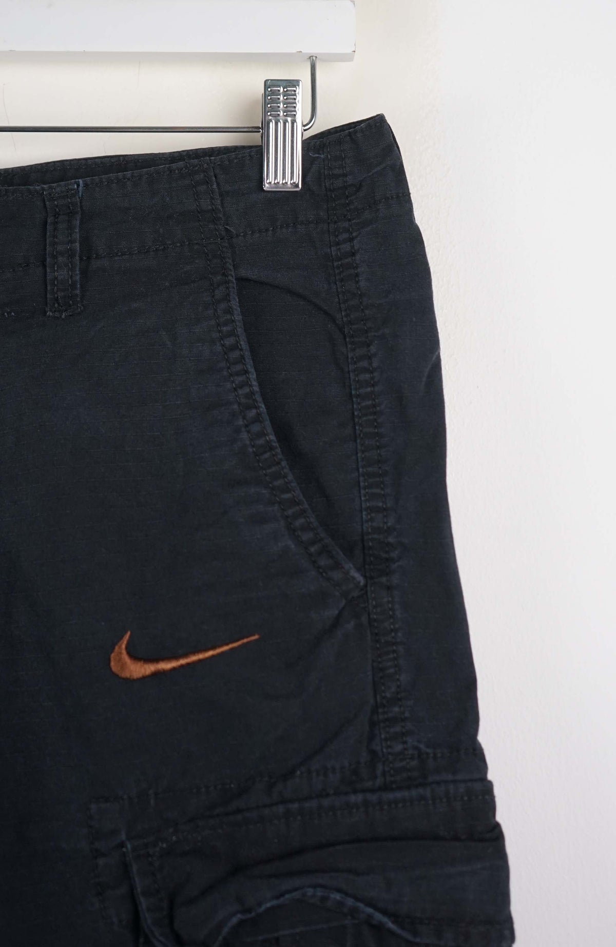 VINTAGE REWORK CARGO SHORTS W30