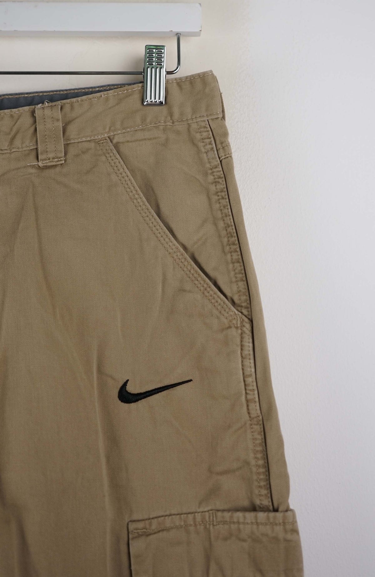 VINTAGE REWORK CARGO SHORTS W30