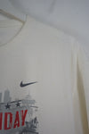 VINTAGE NIKE KIGN HOLIAY HOOPEEST T-SHIRT (XL)
