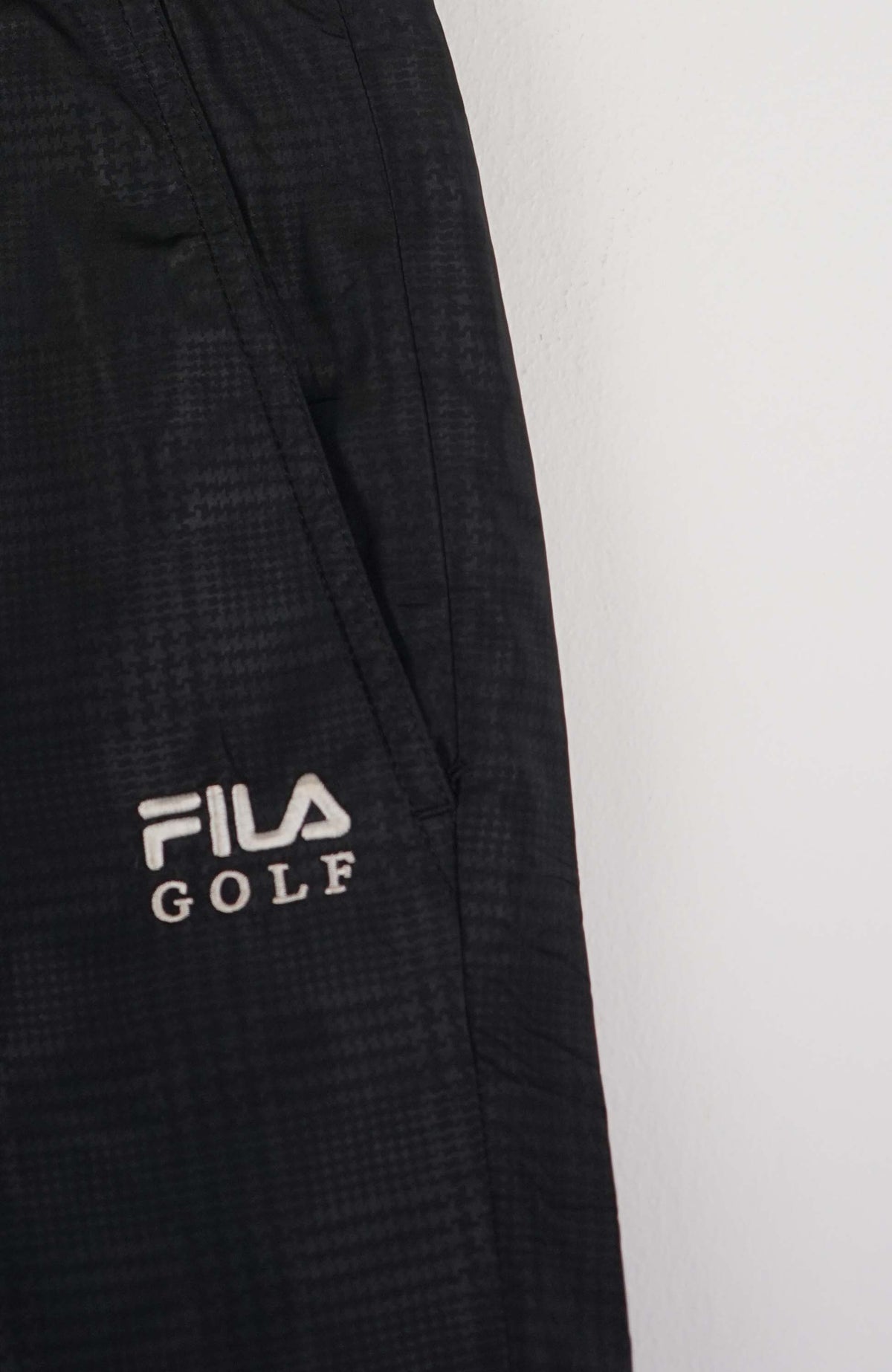VINTAGE FILA GOLF TRACK PANT SHORTS (L)