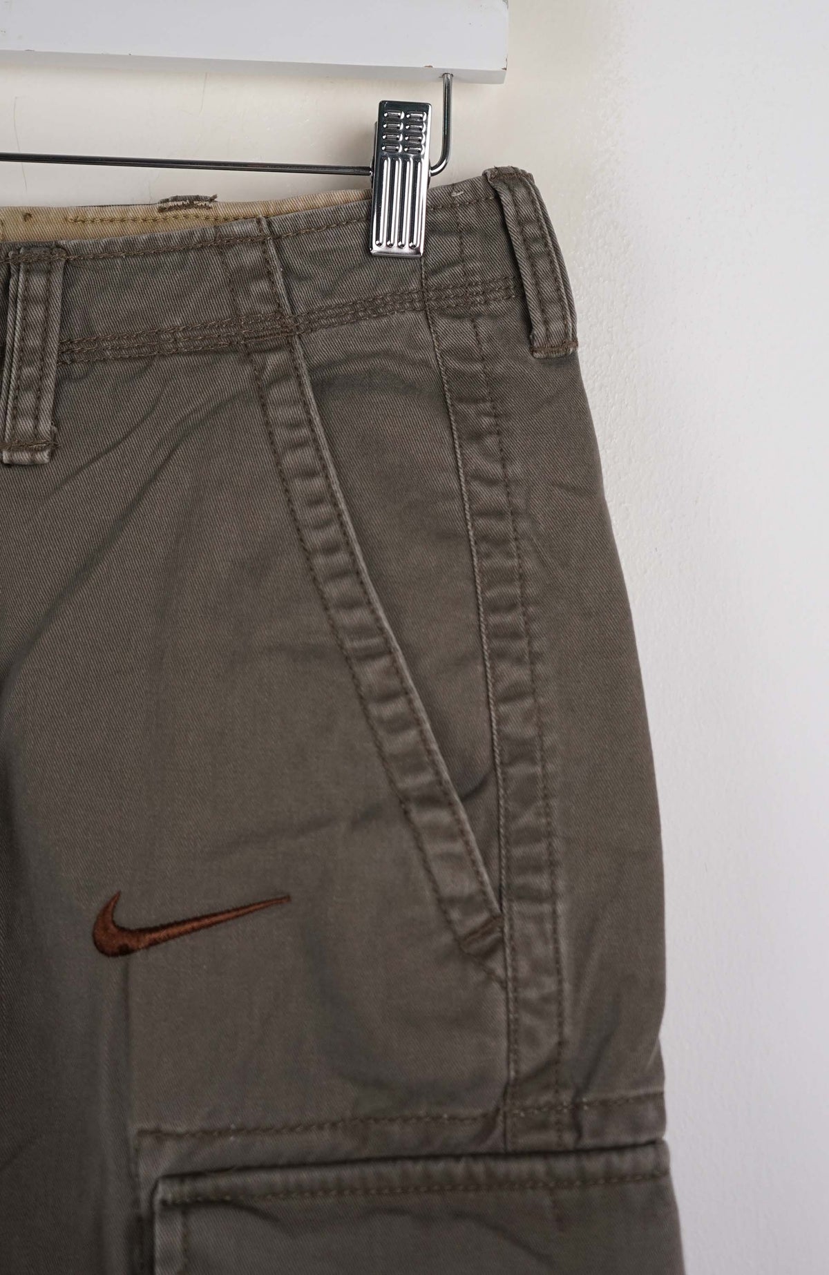 VINTAGE REWORK CARGO SHORTS W29