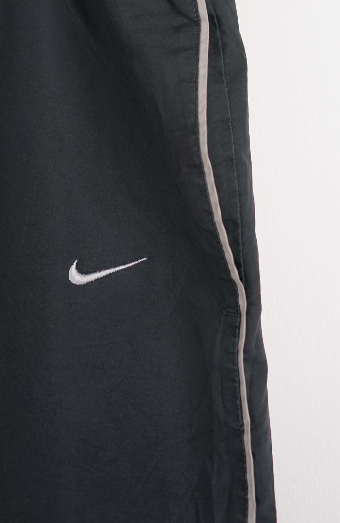 VINTAGE NIKE TRACK PANTS (XXL)