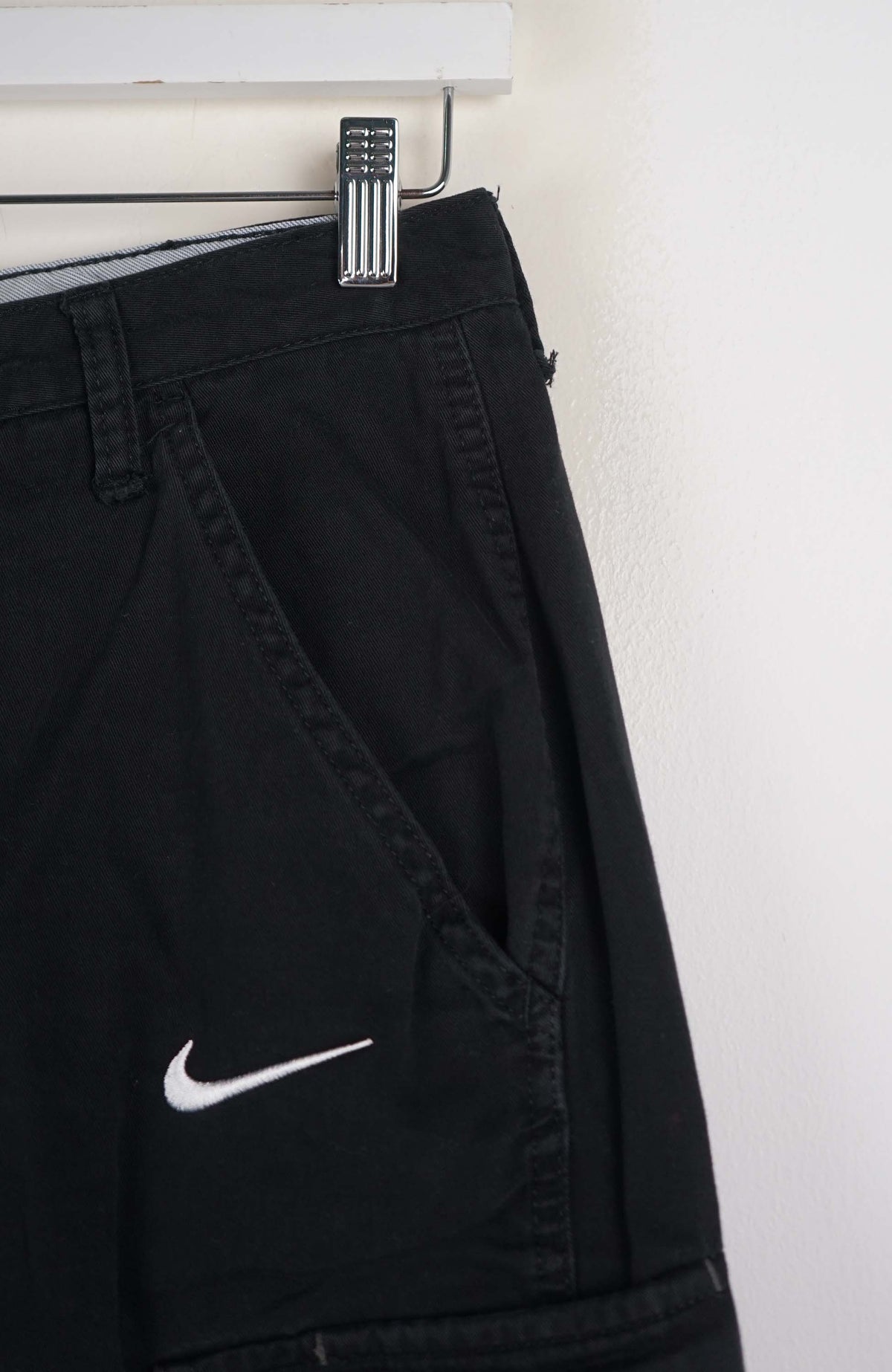 VINTAGE REWORK CARGO SHORTS W28