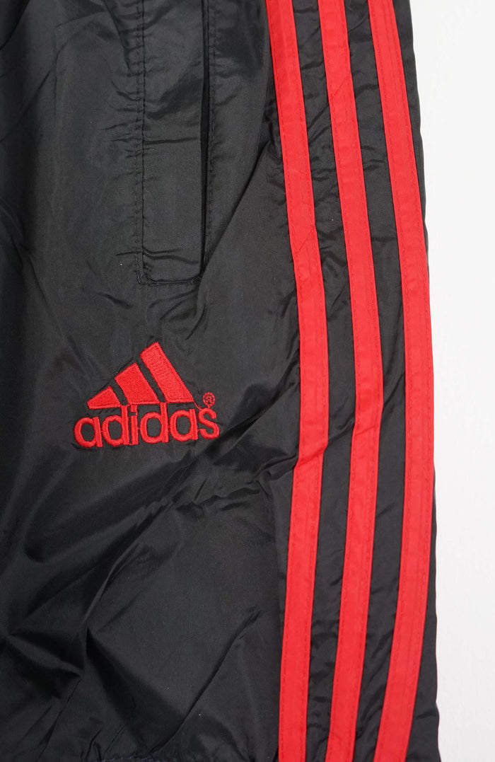 VINTAGE ADIDAS TRACK PANT SHORTS (S)