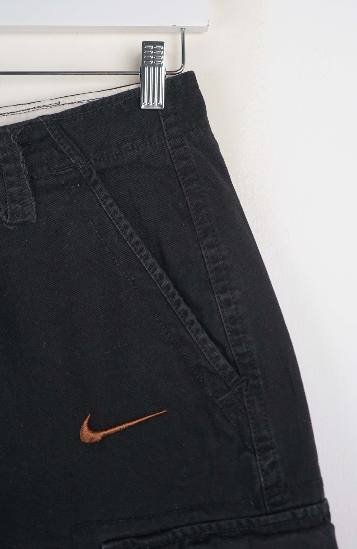 VINTAGE REWORK CARGO SHORTS W28