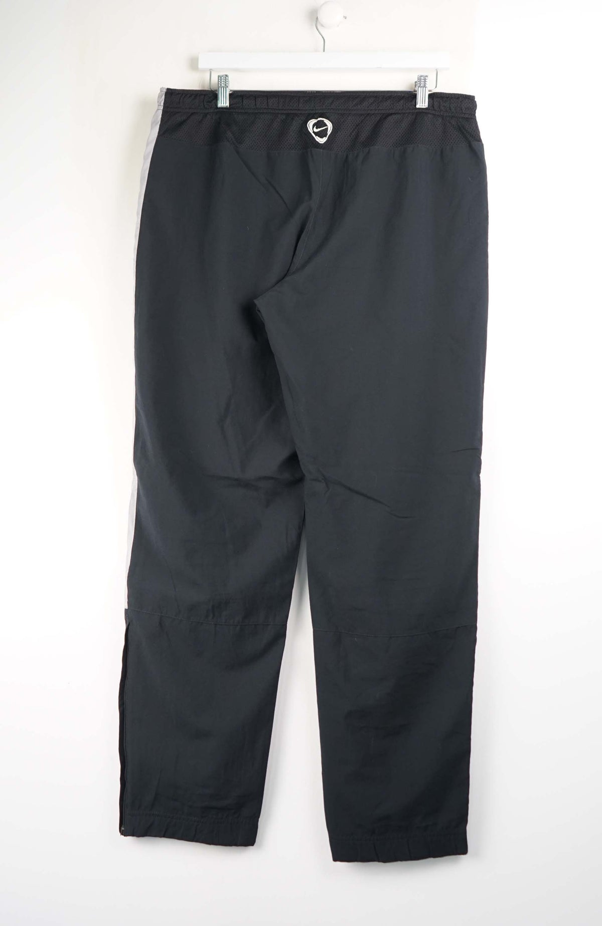 VINTAGE NIKE TRACK PANTS (XL)