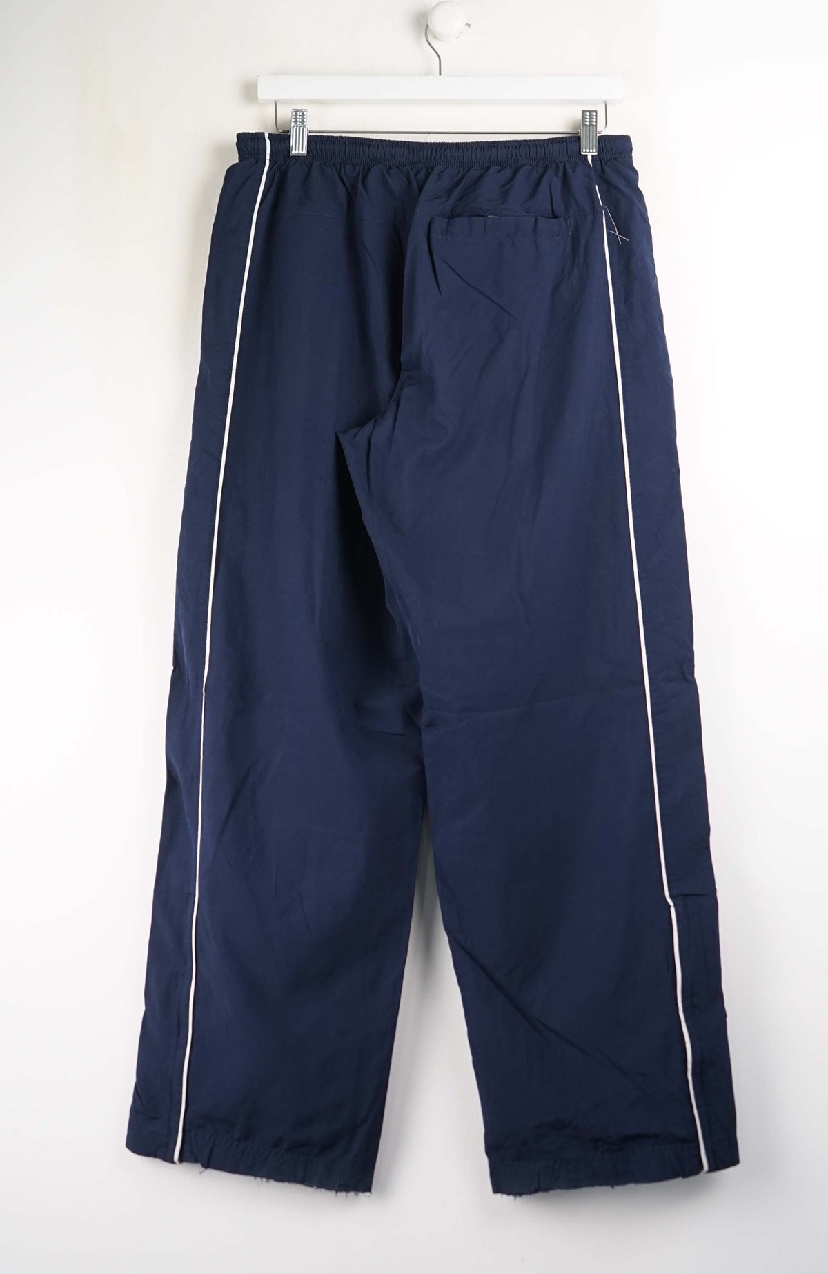 VINTAGE NIKE TRACK PANTS (M)