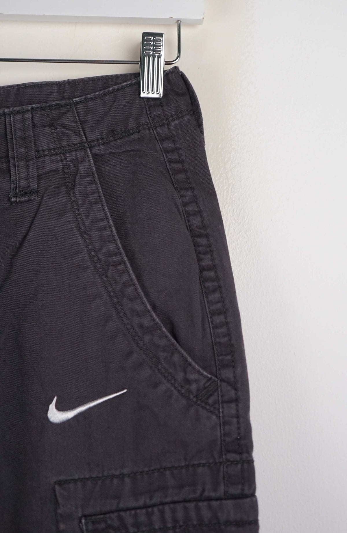 VINTAGE REWORK CARGO SHORTS W26