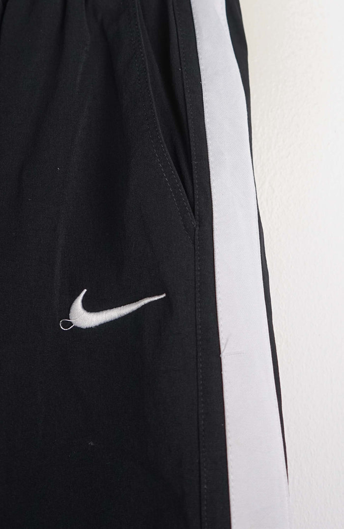 VINTAGE NIKE TRACK PANTS (S)