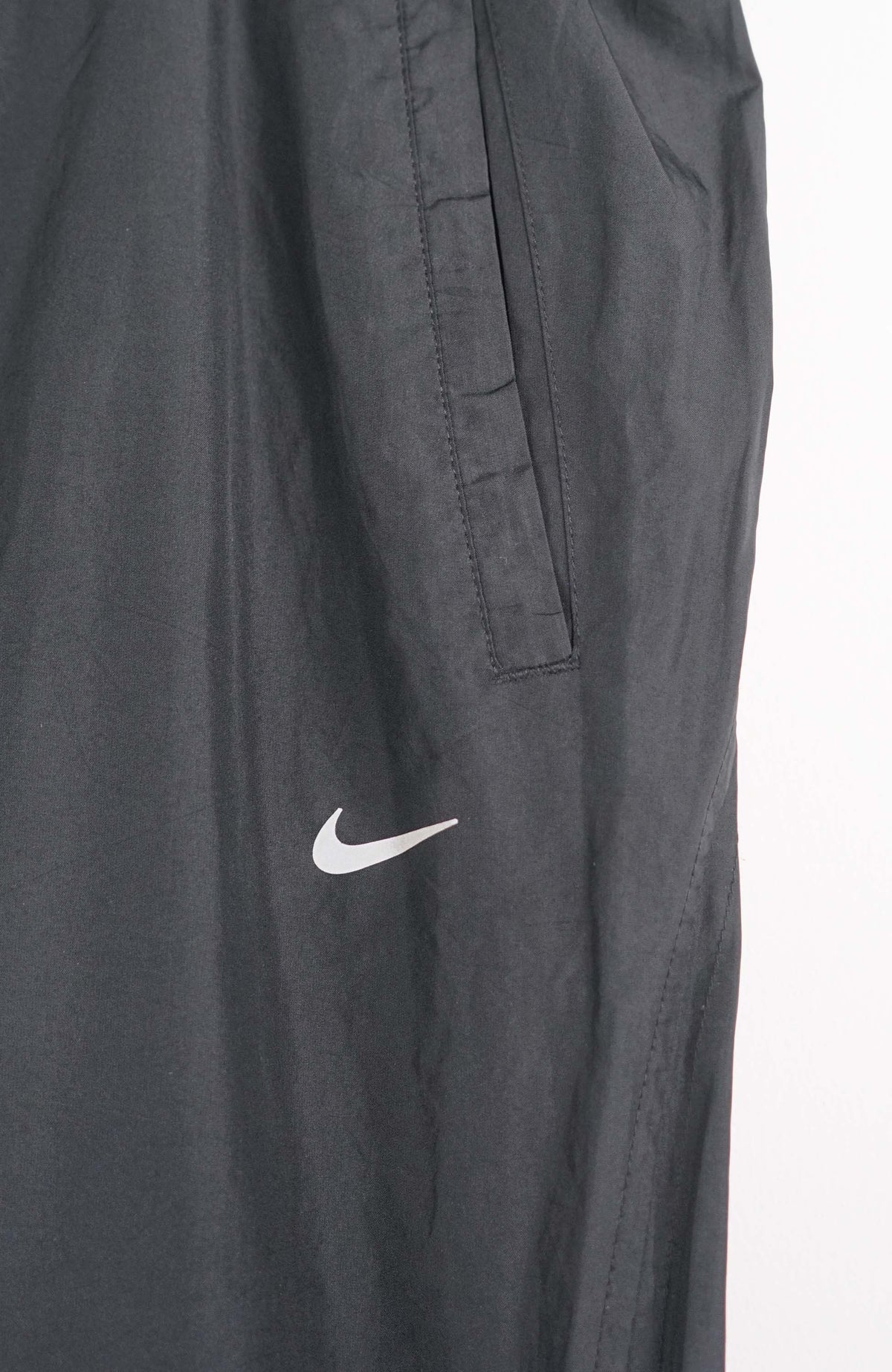VINTAGE NIKE TRACK PANTS (XXL)