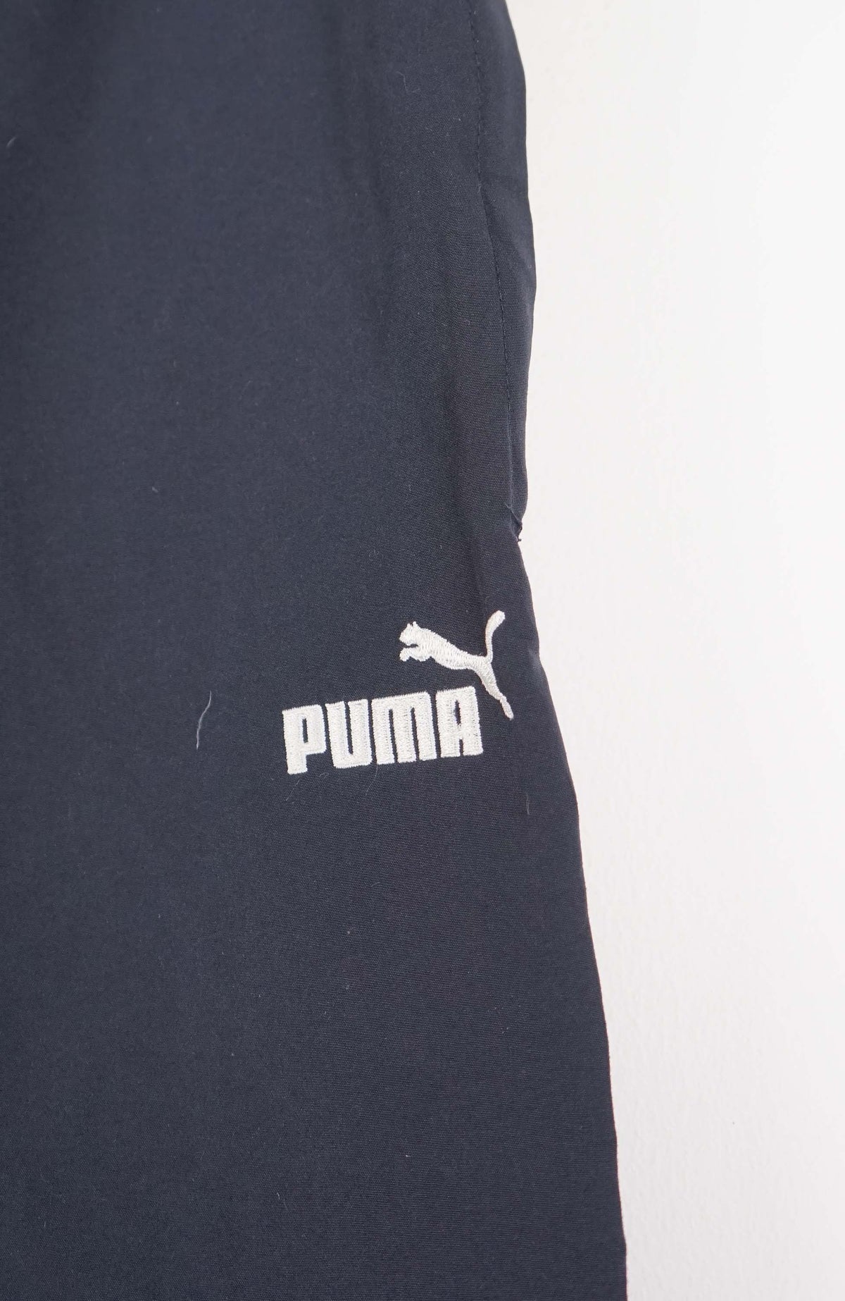 VINTAGE PUMA TRACK PANT SHORTS (XL)