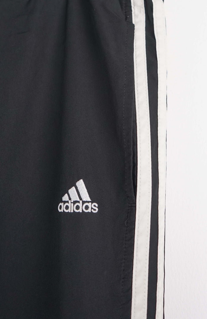 VINTAGE ADIDAS TRACK PANTS (XL)