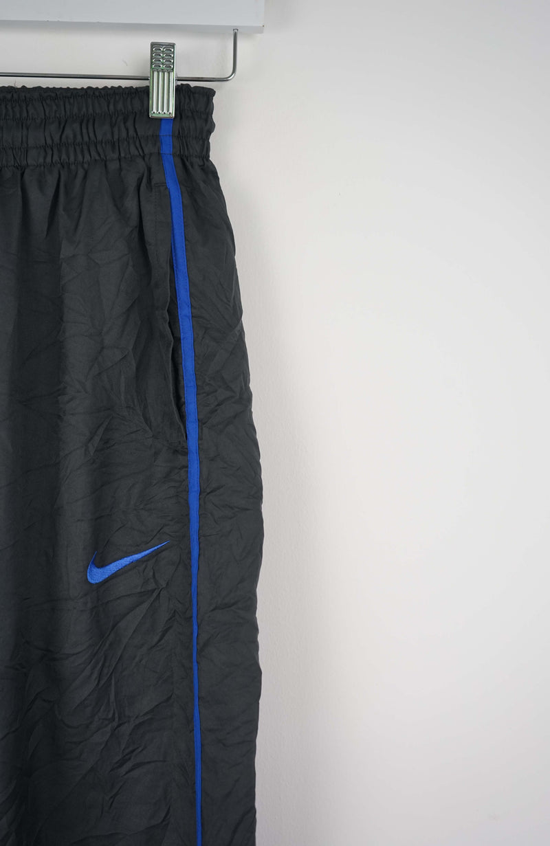 VINTAGE NIKE TRACK PANTS (XS)