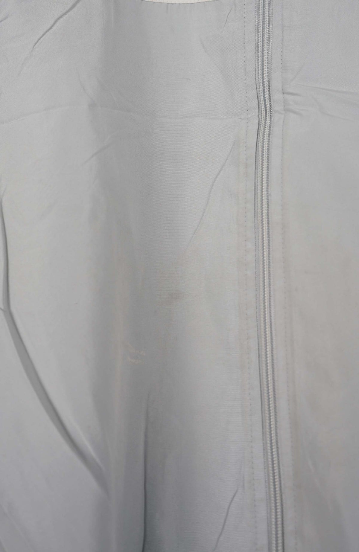 VINTAGE FILA WINDBREAKER (XL)