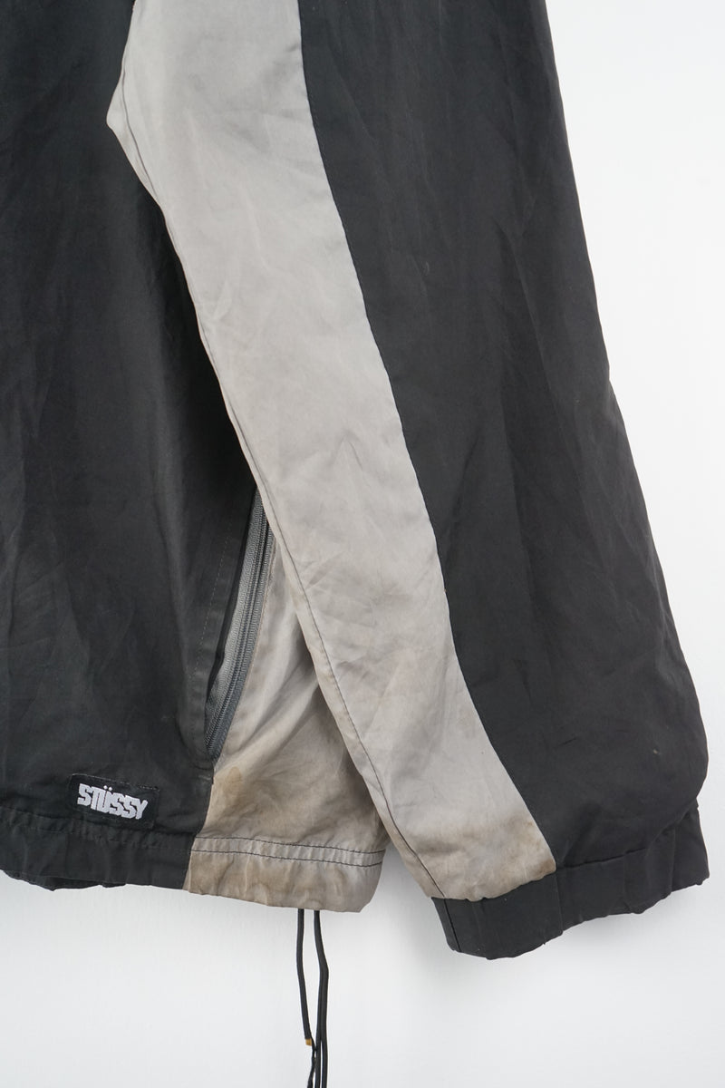 VINTAGE STUSSY WINDBREAKER (XL)